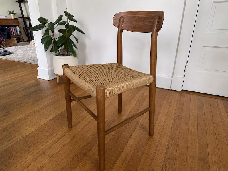 Furniture photo with room details